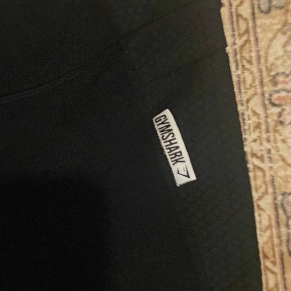 L black gymshark legging - Picture 2 of 3